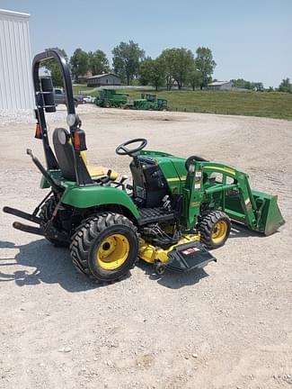 Image of John Deere 2305 equipment image 2