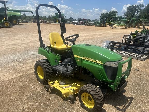 Image of John Deere 2305 equipment image 3