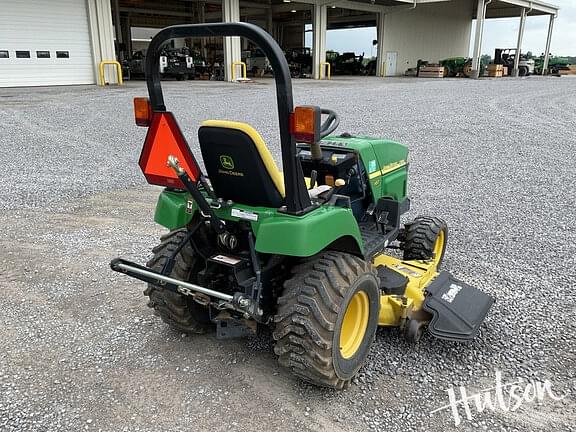 Image of John Deere 2305 equipment image 3