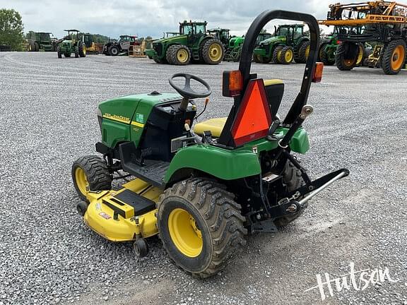 Image of John Deere 2305 equipment image 2