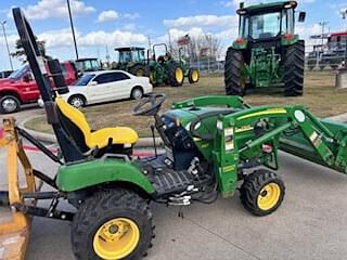 Image of John Deere 2305 equipment image 1