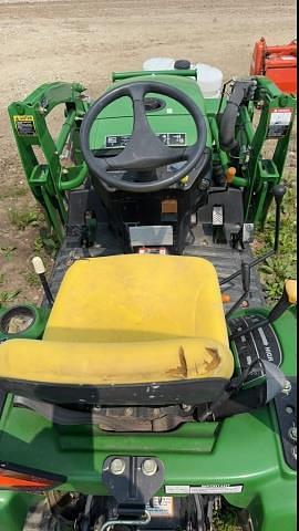Image of John Deere 2305 equipment image 3