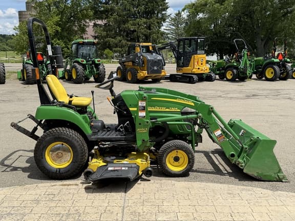 Image of John Deere 2305 equipment image 2