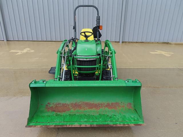 Image of John Deere 2305 equipment image 1