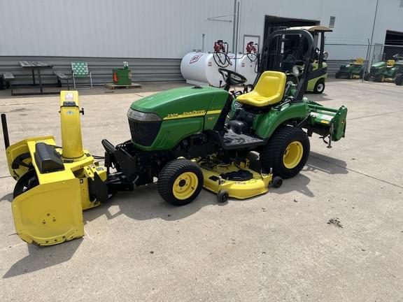 Image of John Deere 2305 equipment image 1