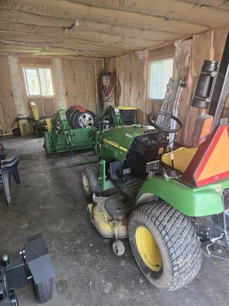 2008 John Deere 2305 Equipment Image0