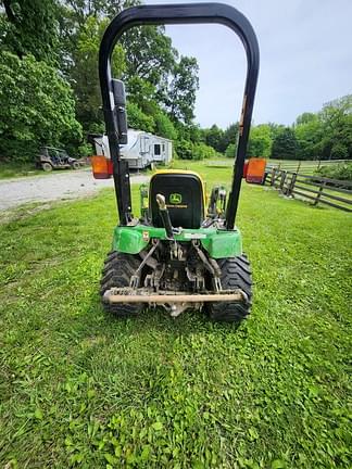 Image of John Deere 2305 equipment image 4