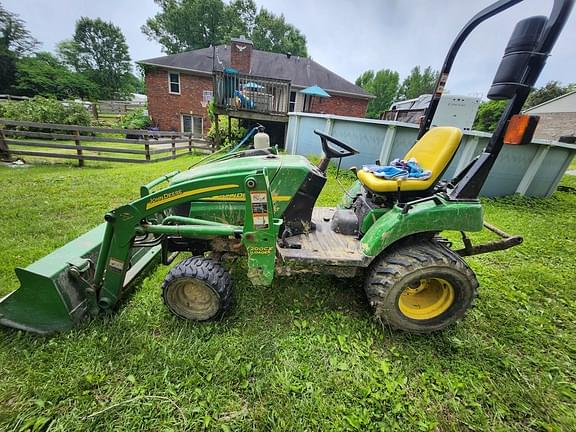 Image of John Deere 2305 Primary image