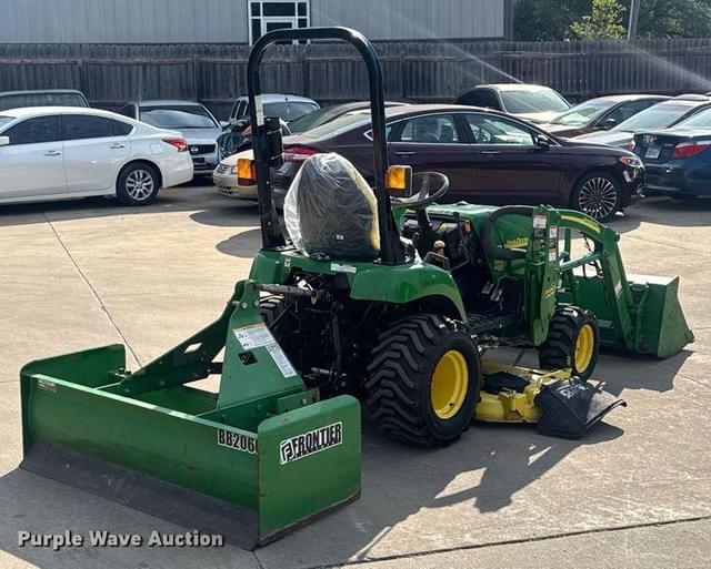 Image of John Deere 2305 equipment image 4