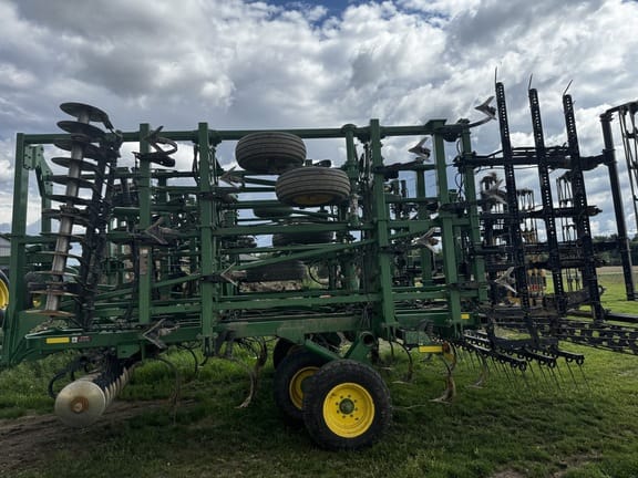 2008 John Deere 2310 Equipment Image0