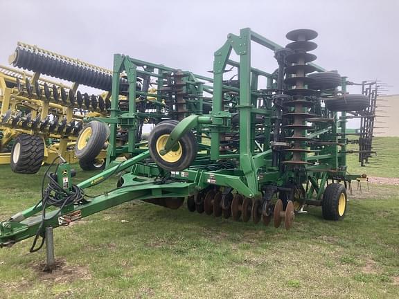 Image of John Deere 2310 Primary image