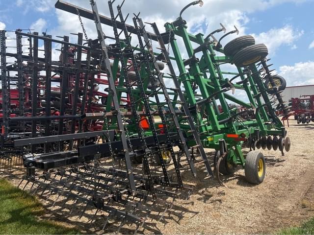 Image of John Deere 2310 equipment image 2