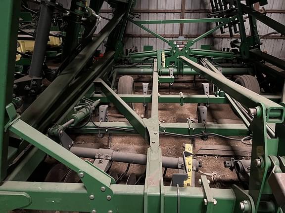 Image of John Deere 2310 equipment image 2
