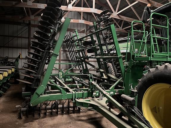 Image of John Deere 2310 Primary image