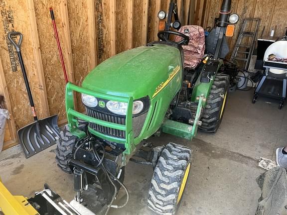 Image of John Deere 2320 Primary image