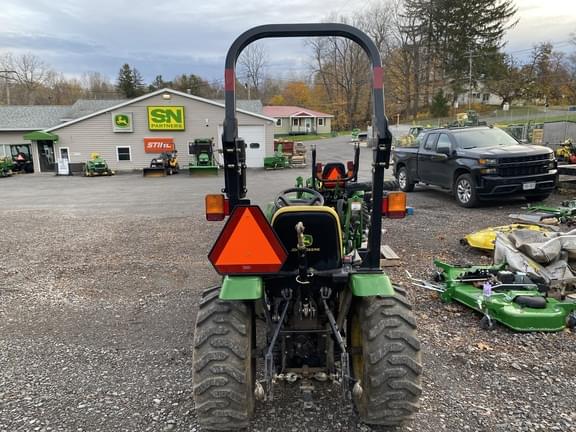 Image of John Deere 2320 equipment image 3