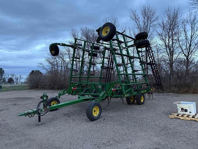 Image of John Deere 2410 equipment image 1