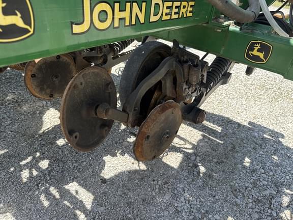 Image of John Deere 2510H equipment image 4