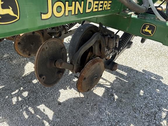 Image of John Deere 2510H equipment image 4