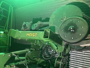 2008 John Deere 2510H Image