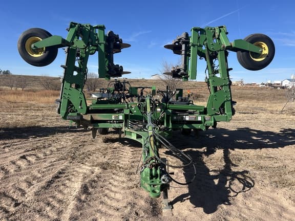 Image of John Deere 2510H equipment image 1