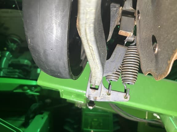 Image of John Deere 2510H equipment image 3