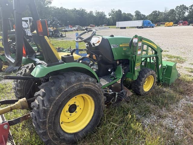 Image of John Deere 2520 equipment image 2