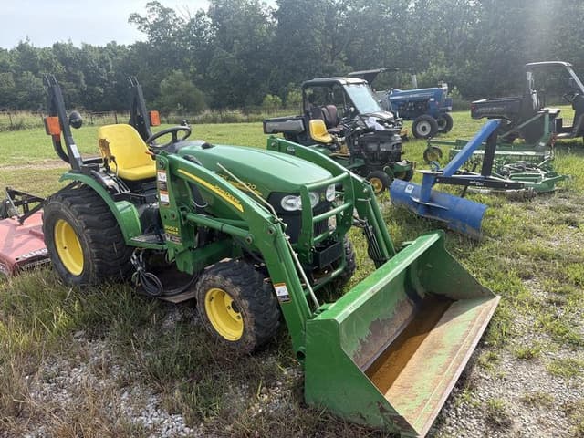 Image of John Deere 2520 equipment image 3