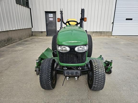 Image of John Deere 2520 equipment image 1