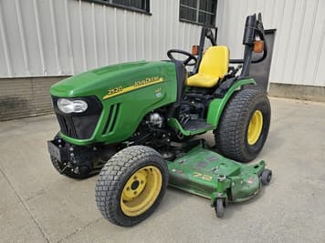 Main image John Deere 2520