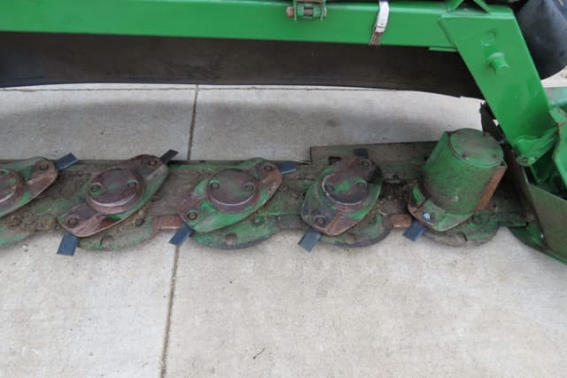 Image of John Deere 265 equipment image 1