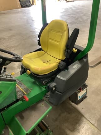 Image of John Deere 2653B equipment image 4