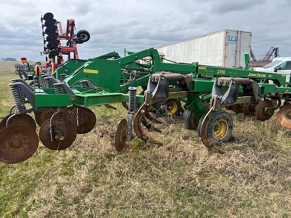 Image of John Deere 2700 Primary image