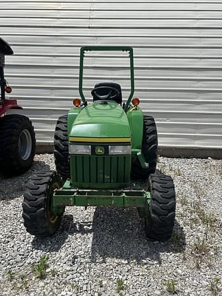 Image of John Deere 3005 equipment image 3