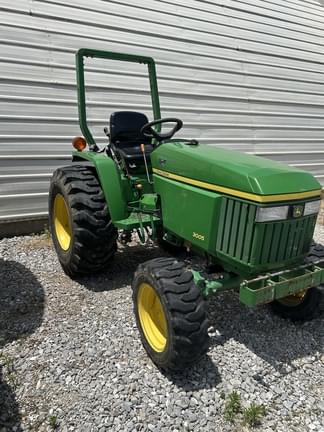 Main image John Deere 3005