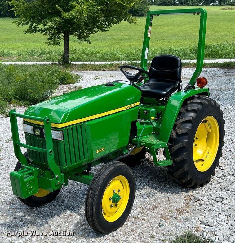 Main image John Deere 3005