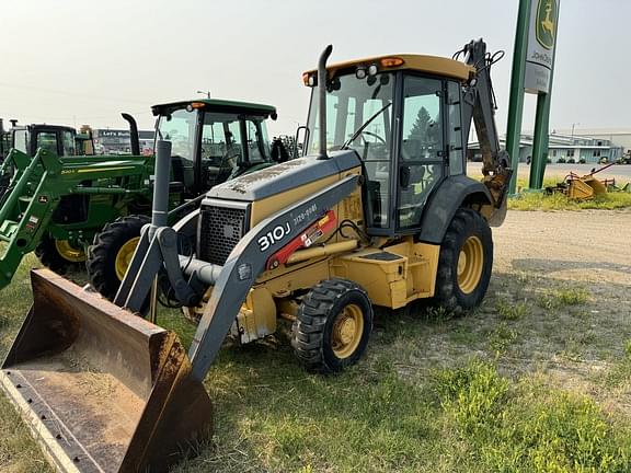 Image of John Deere 310J equipment image 1