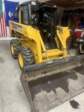 Image of John Deere 317 equipment image 1