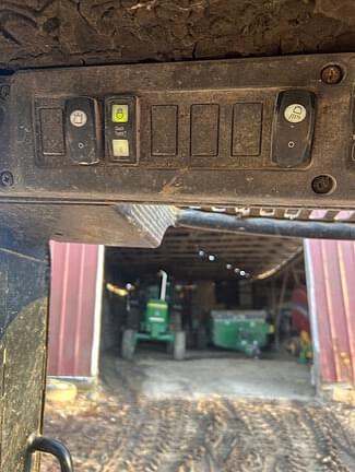 Image of John Deere 320 equipment image 4