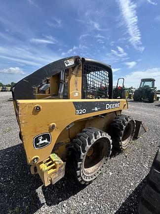 Image of John Deere 320 equipment image 1