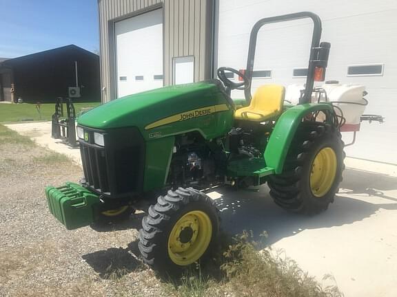 Image of John Deere 3203 equipment image 3