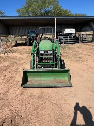 Image of John Deere 3203 equipment image 2