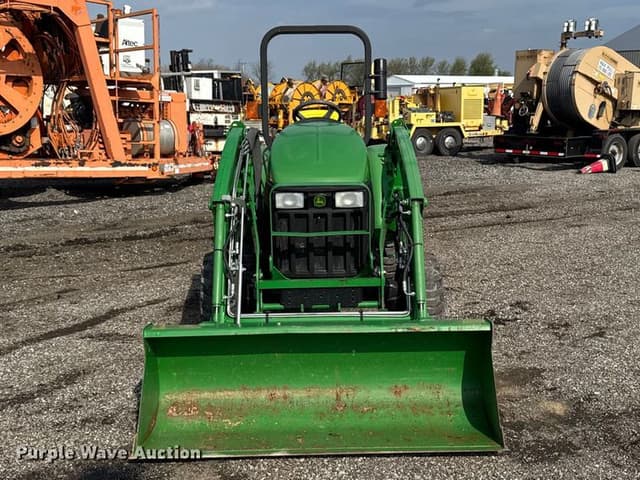 Image of John Deere 3203 equipment image 1