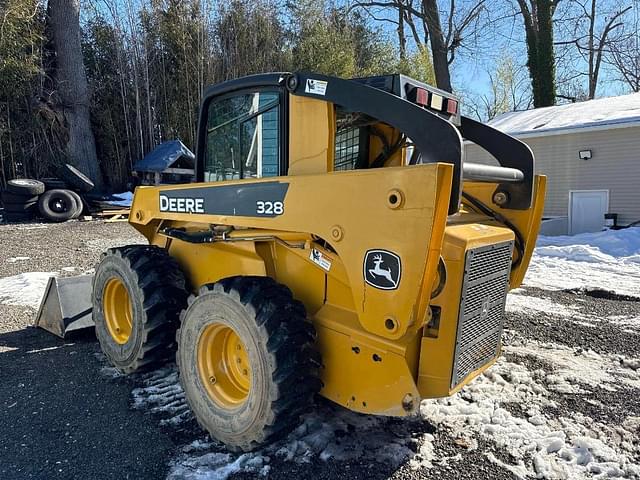 Image of John Deere 328 equipment image 2