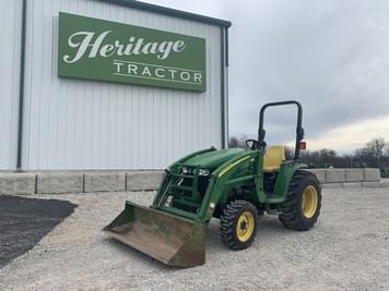Main image John Deere 3320