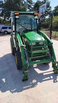 Image of John Deere 3320 equipment image 2