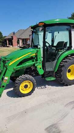 Image of John Deere 3320 Primary image