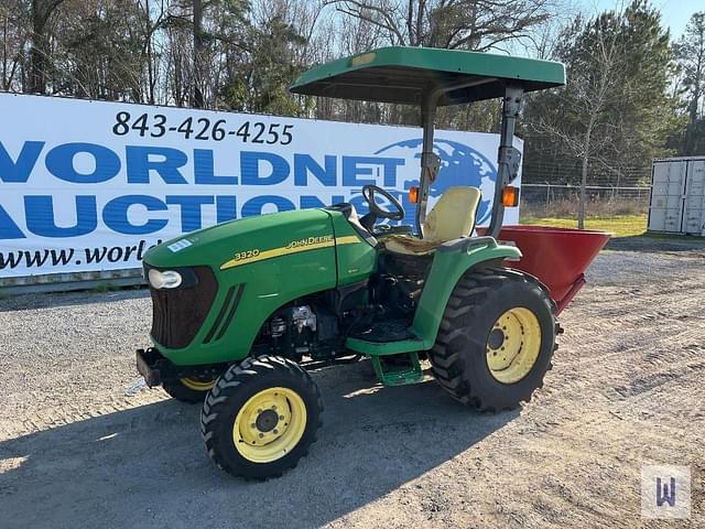 Image of John Deere 3320 equipment image 1