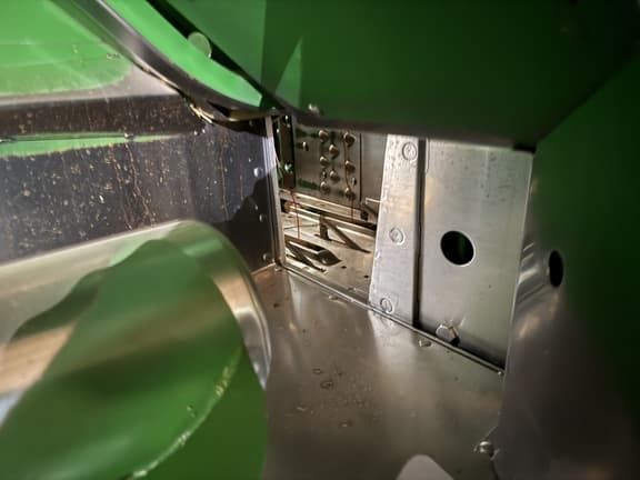 Image of John Deere 348 equipment image 4
