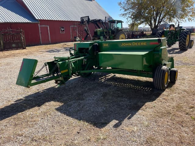 Image of John Deere 348 equipment image 4